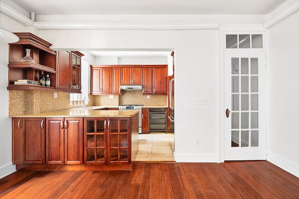 Joe Namath's Kitchen