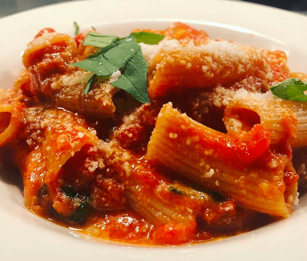 rigatoni pomodoro