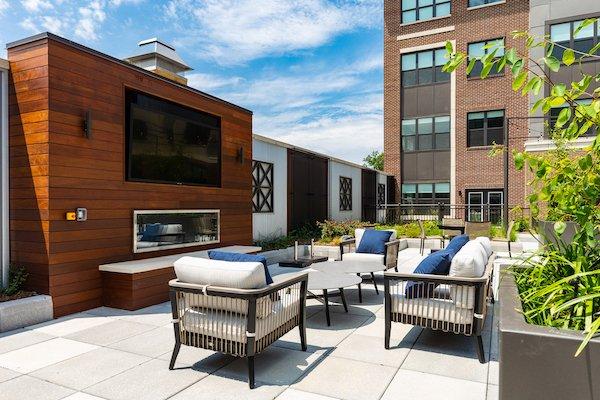 One500 Landscaped Terrace