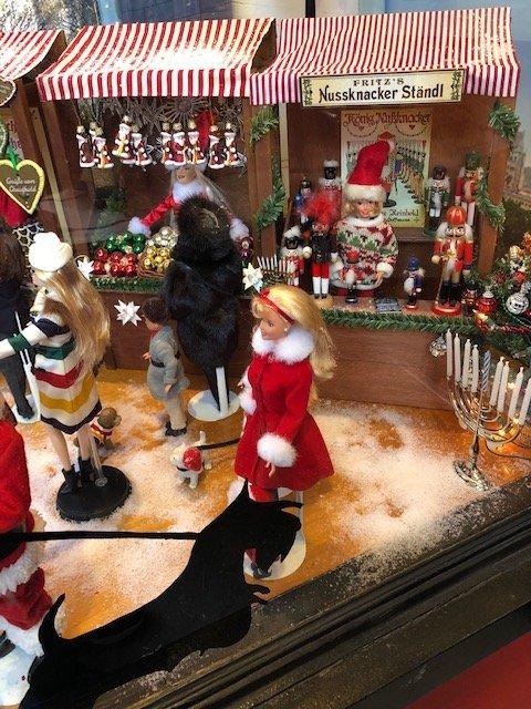 Apthorp Cleaners xmas display