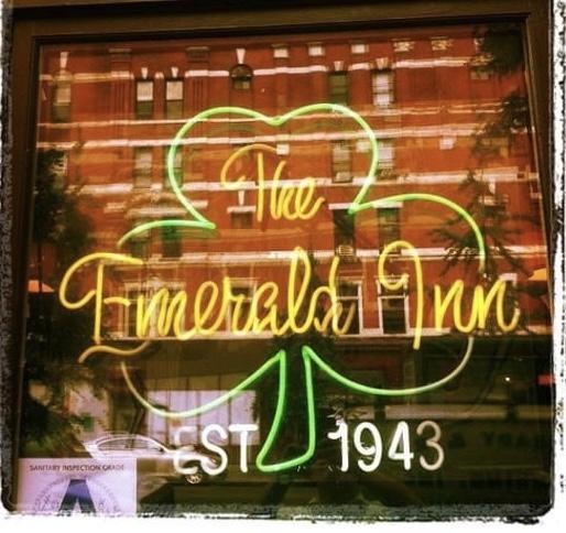 emerald inn signage