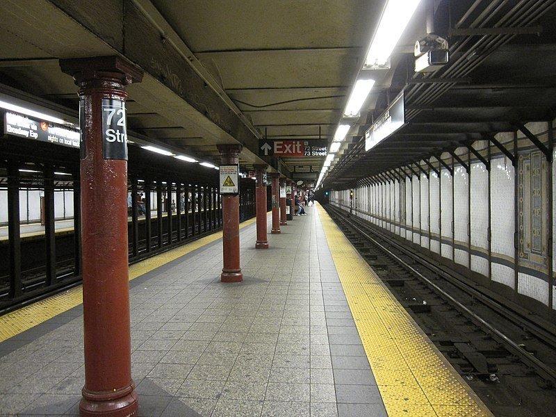 72nd and Broadway station