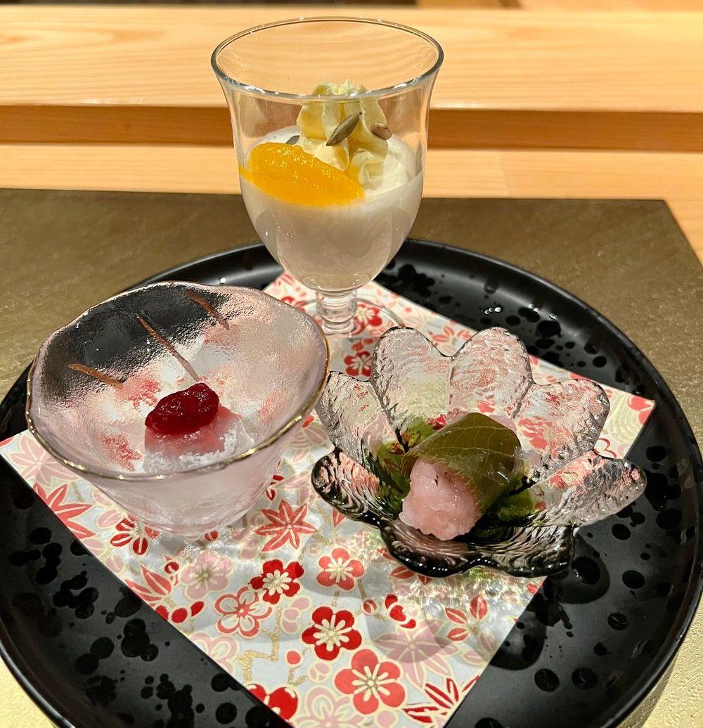 mochis and a mousse