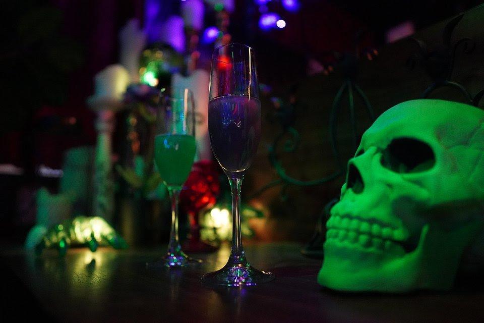 beetlejuice popup bar