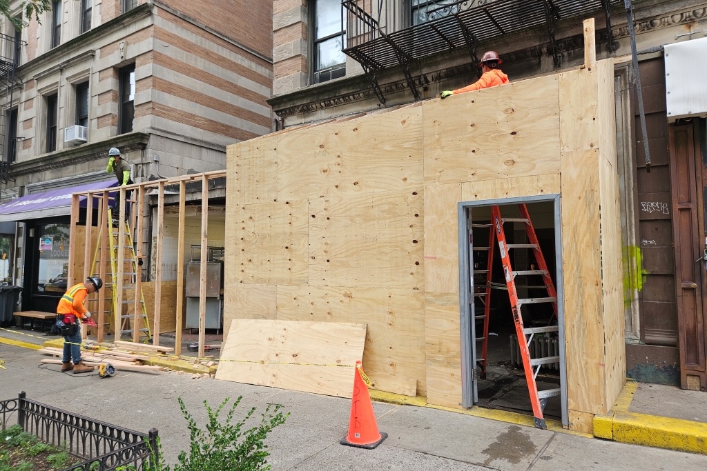 hungarian pastry shop renovation